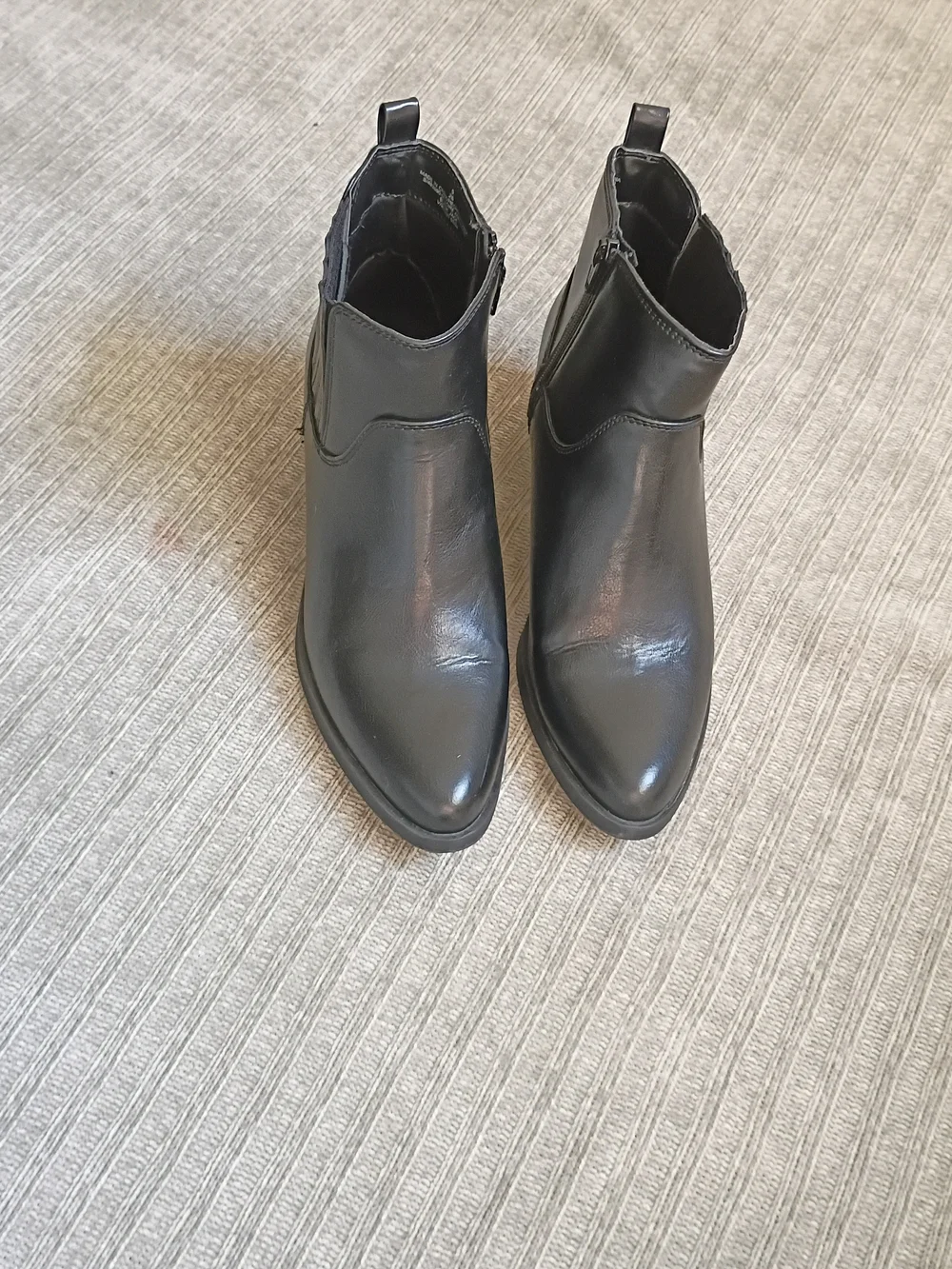 Old Navy Black Faux Leather Ankle Boots Size 9 | Chunky Heel Chelsea Booties